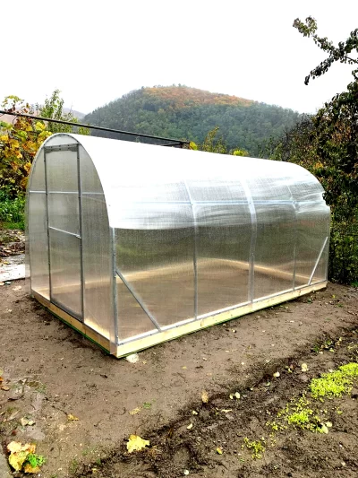 Sera din policarbonat cu structura metalica Green-go 4 x 2.1 m